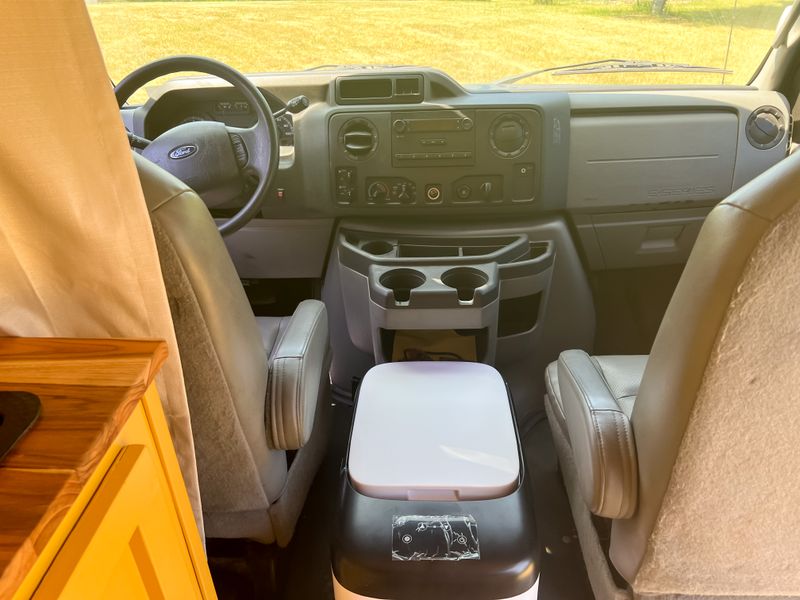 Picture 3/7 of a 2012 Ford Econoline for sale in Saylorsburg, Pennsylvania