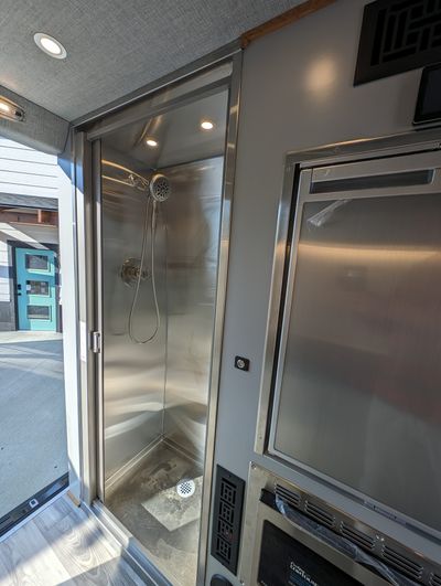 Picture 7/44 of a 2024 Build -Sprinter 4 Season, Off Grid, has it all. for sale in Hopkinsville, Kentucky