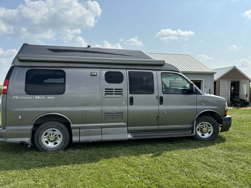 Picture 1/37 of a 2009 Pleasure Way for sale in Dike, Iowa