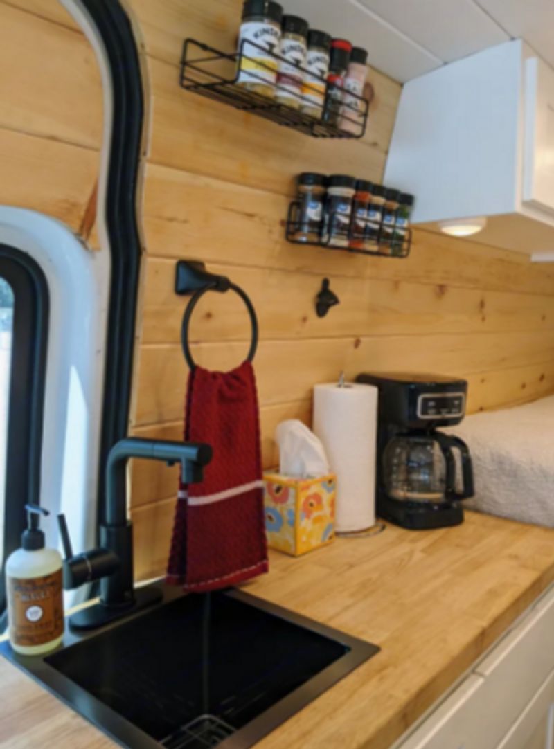 Picture 5/9 of a Freightliner Sprinter for sale in Saint Ignatius, Montana