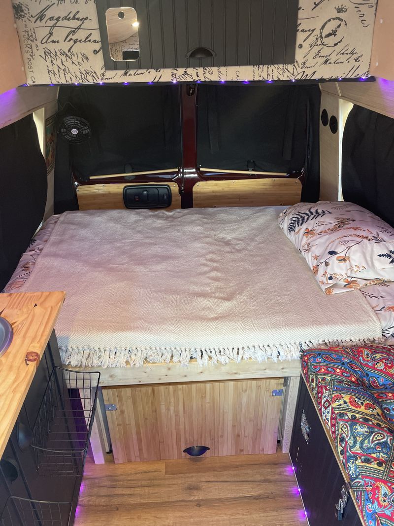 Picture 5/45 of a 1999 GMC Savana 1500 for sale in Bloomingdale, Georgia