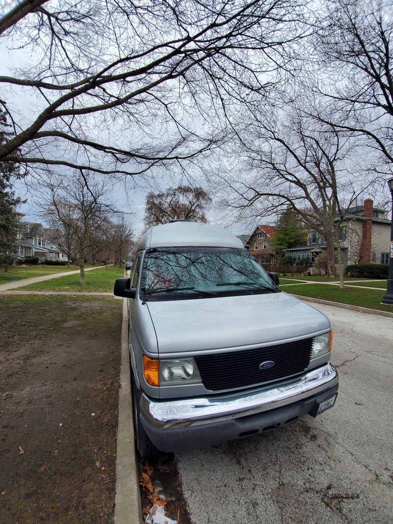 Picture 4/23 of a 2006 Ford E250 Self Contained Custom Build for sale in Lake Zurich, Illinois