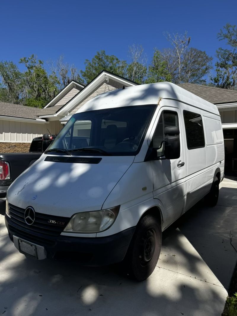 Picture 4/15 of a 2006 Mercedes-Benz sprinter 2500 cargo high roof w/144" wb for sale in Green Cove Springs, Florida