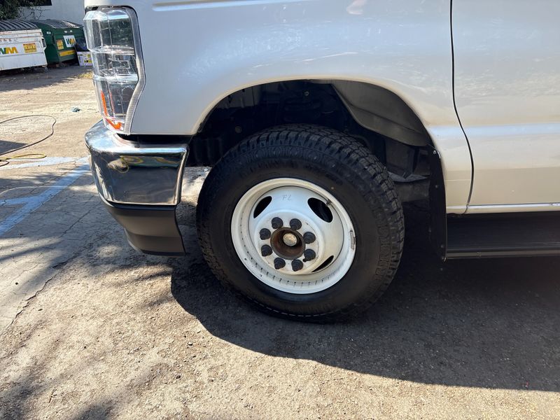 Picture 2/12 of a Ford E-350 Motorhome • L3H2 • Diesel • Fully Equipped for sale in Phoenix, Arizona