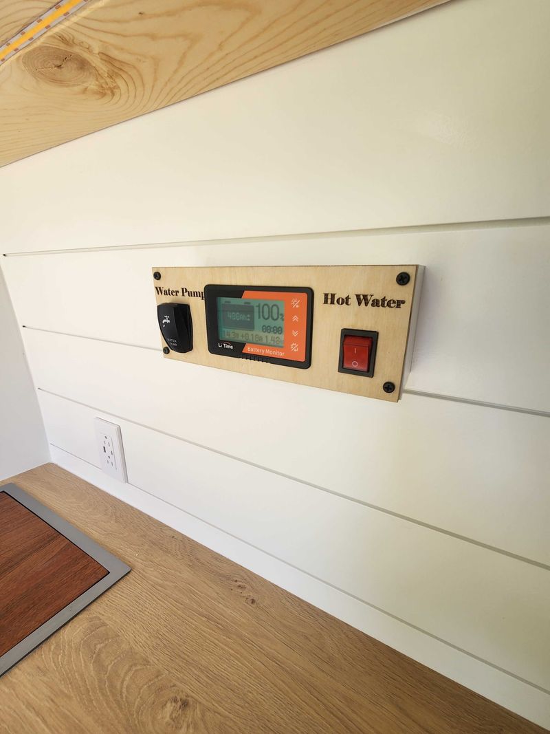 Picture 4/20 of a 2015 Mercedes Sprinter 170 for sale in Vancouver, Washington