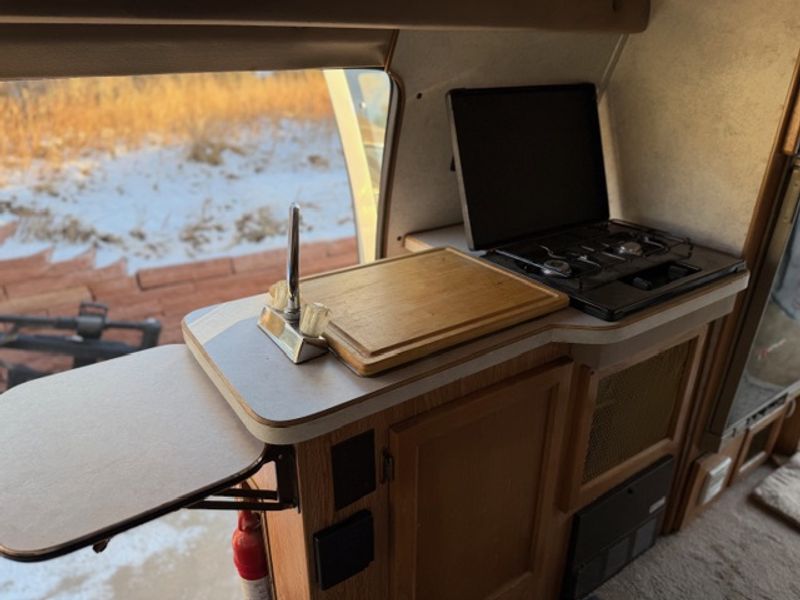 Picture 4/10 of a 1996 Ford E250 / Coachman Camper Van for sale in Glenwood Springs, Colorado