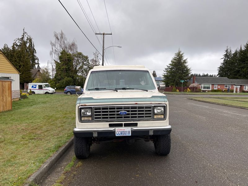 Picture 3/16 of a 1990 Ford E250 5.8L with 4x4 Sportsmobile configuration for sale in Seattle, Washington