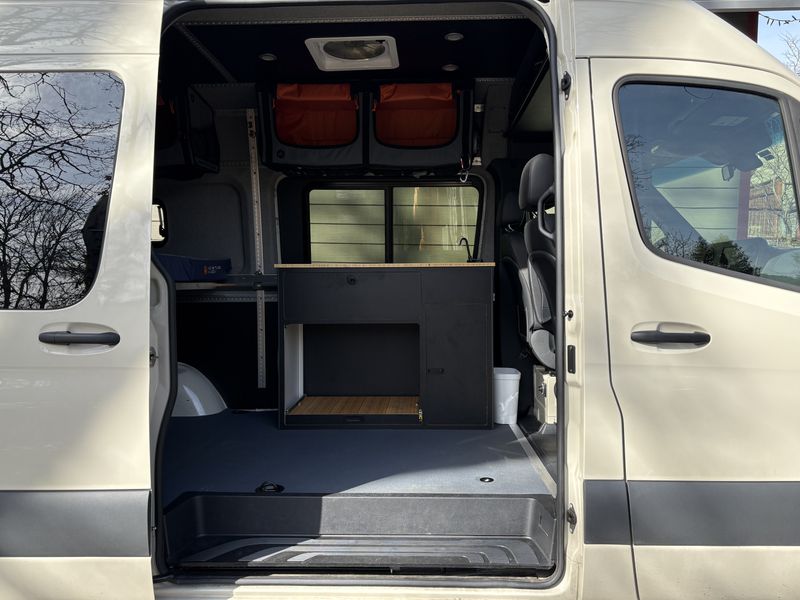 Picture 5/22 of a  2022 Mercedes Sprinter 144’’ Cargo- Diesel  for sale in White Salmon, Washington