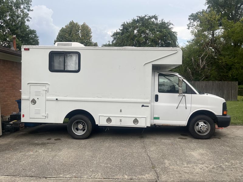 Picture 1/18 of a Camper Van/RV for sale in Louisville, Kentucky