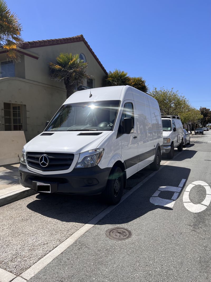 Picture 3/36 of a Mercedes Sprinter 2500 144 (LOW MILES - 35k, Indoor Shower!) for sale in Redwood City, California