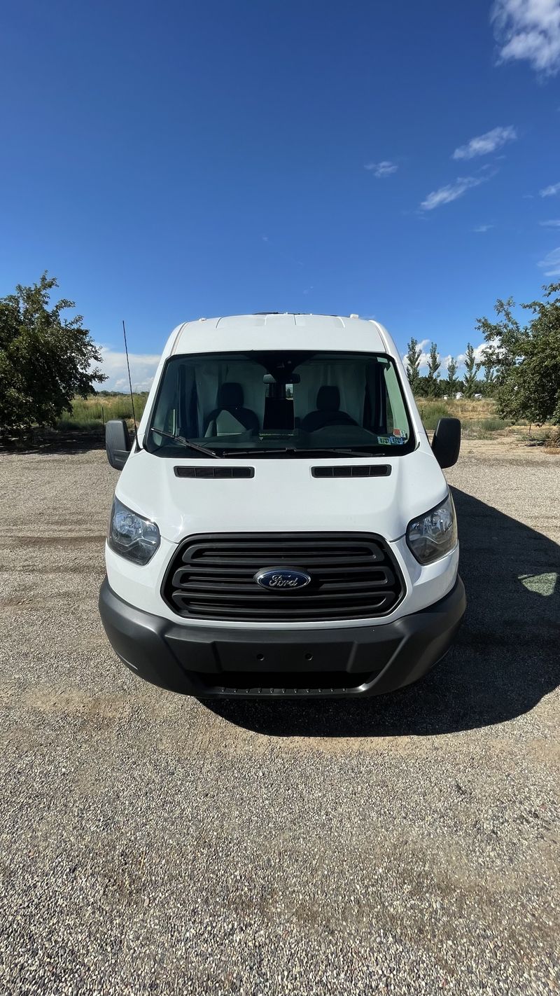 Picture 5/29 of a 2015 Fort Transit 150 Medium Roof Camper for sale in Grand Junction, Colorado