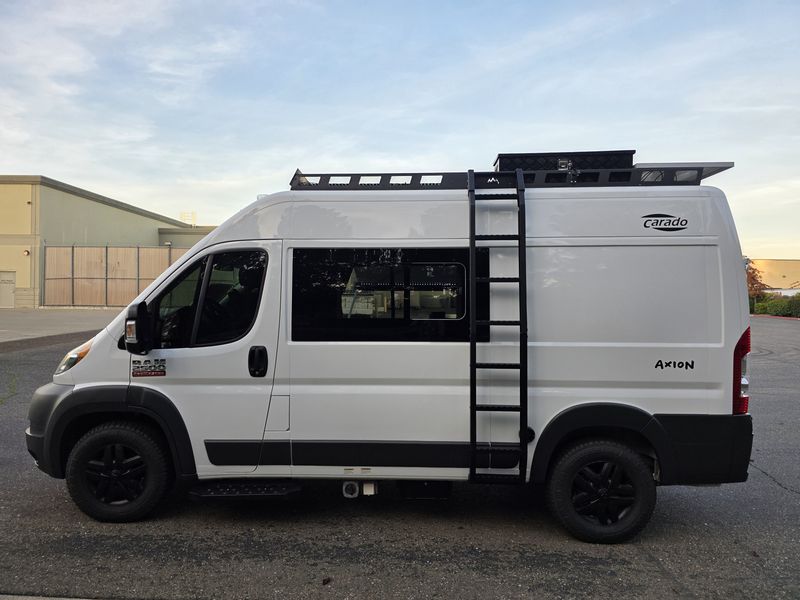 Picture 3/28 of a 2017 Carado Axion for sale in Folsom, California