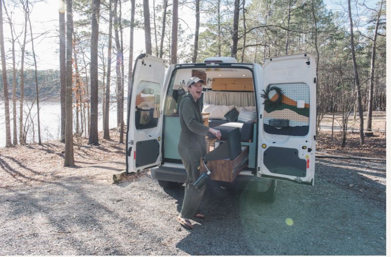 Picture 3/20 of a 2013 Ford Transit Connect XL Campervan for sale in Greensboro, North Carolina