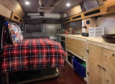 Photo of a Campervan for sale: 2000 Ford Econoline Mark III