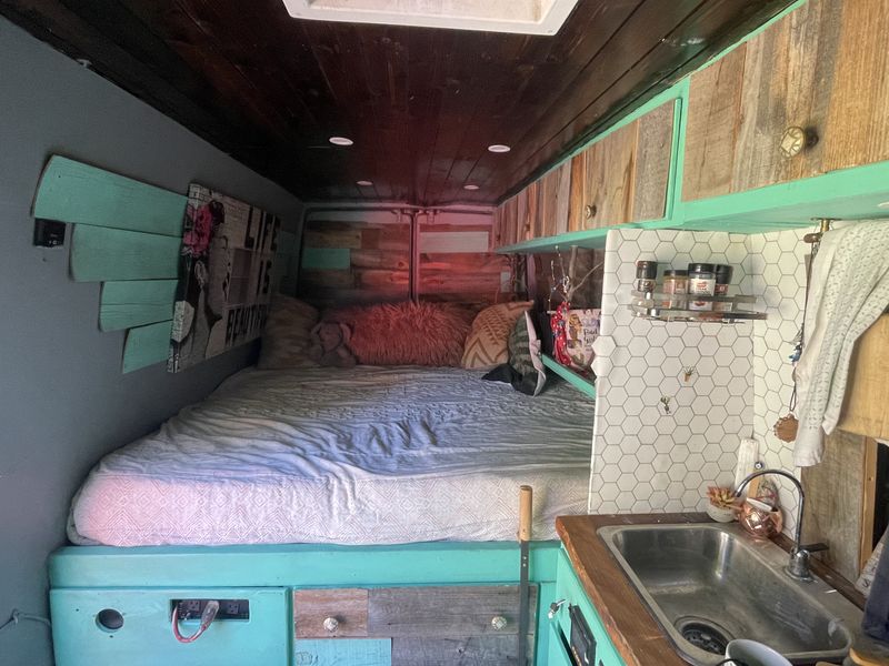 Picture 2/21 of a Coastal Chic 2005 Dodge Sprinter Campervan (High Top, Solar) for sale in Eatontown, New Jersey
