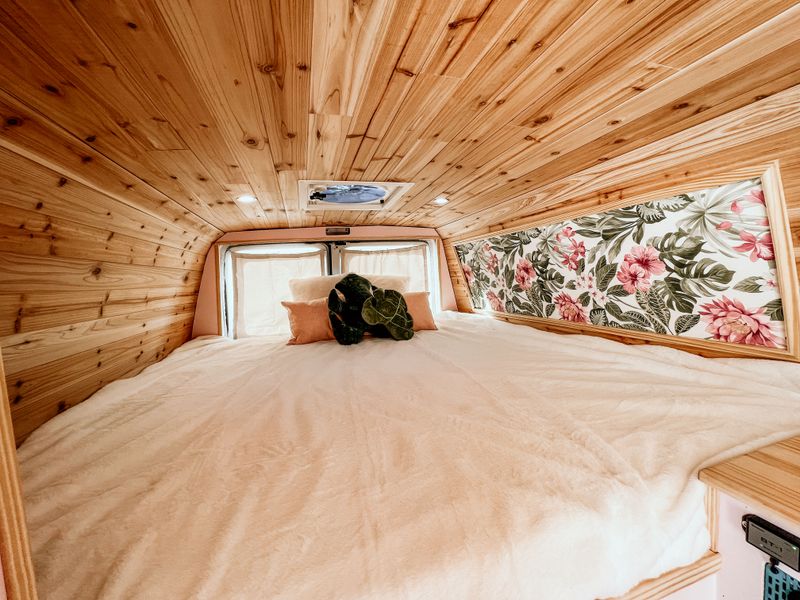 Picture 2/5 of a Camper van for sale in Saylorsburg, Pennsylvania