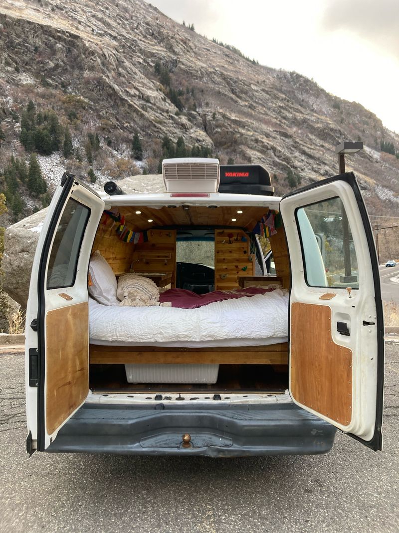 Picture 3/13 of a 1999 Ford E-150 - 15k on rebuilt engine for sale in Salt Lake City, Utah