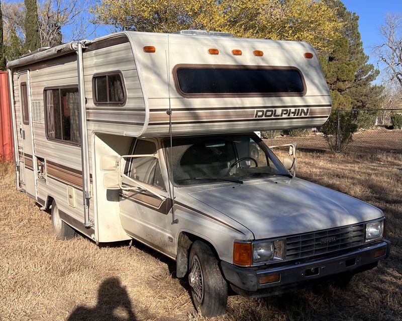 Picture 4/11 of a 1985 Toyota Dolphin for sale in El Paso, Texas