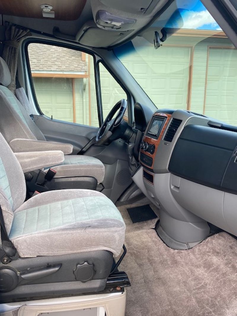 Picture 5/20 of a Roadtrek Argile Sprinter 2500 for sale in Broomfield, Colorado