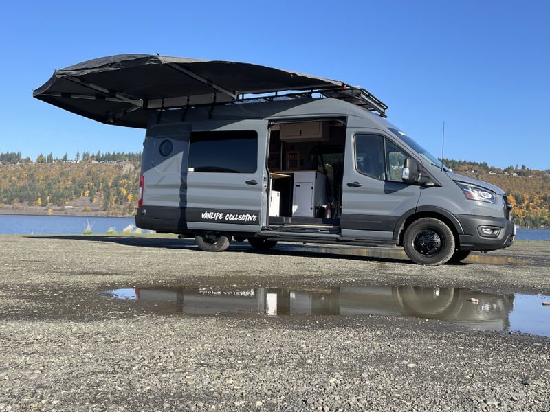 Picture 4/33 of a 2022 Transit AWD 148 ext built by the VLC for sale in Hood River, Oregon