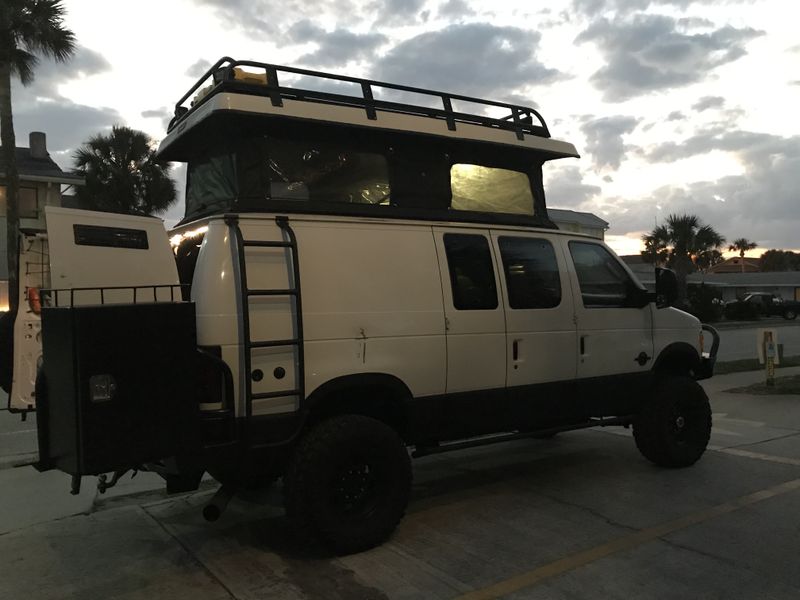 Picture 2/28 of a 4x4 Ford Diesel Van for sale in Bend, Oregon