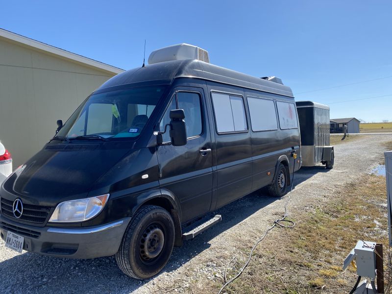 Picture 3/10 of a 2004 Dodge Sprinter passenger 2500 158” wb  for sale in Venus, Texas