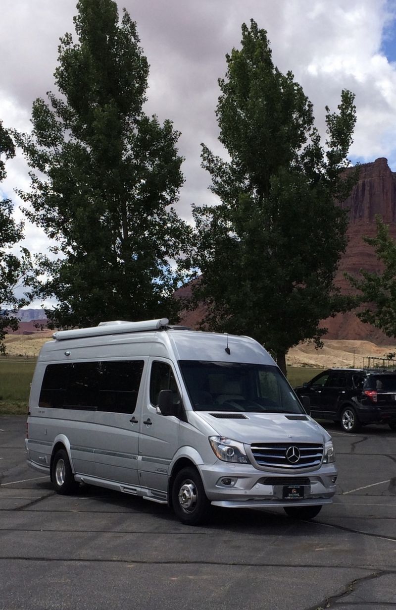 Picture 3/16 of a Sprinter  Airstream  for sale in Castle Rock, Colorado