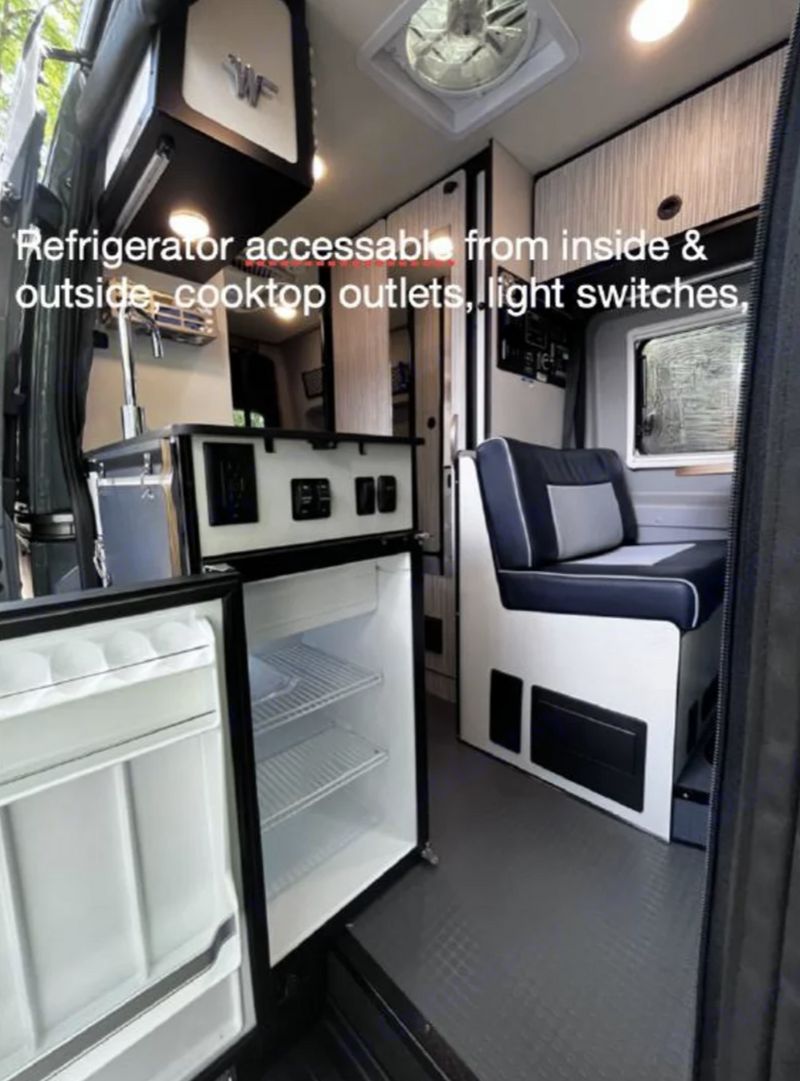 Picture 5/33 of a 2022 Winnebego Revel (Mercedes Chassis) - Off Road Ready for sale in Gig Harbor, Washington