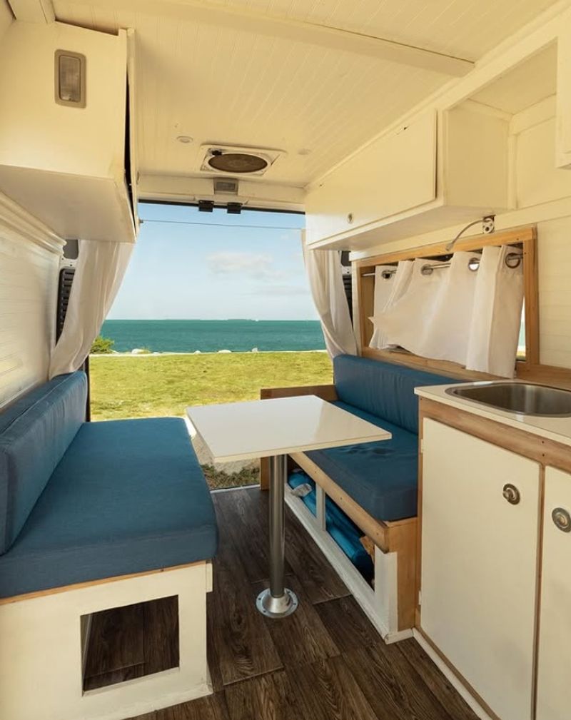 Picture 4/10 of a 2020 Ram Promaster High Ceiling, Low mileage! for sale in Hollywood, Florida