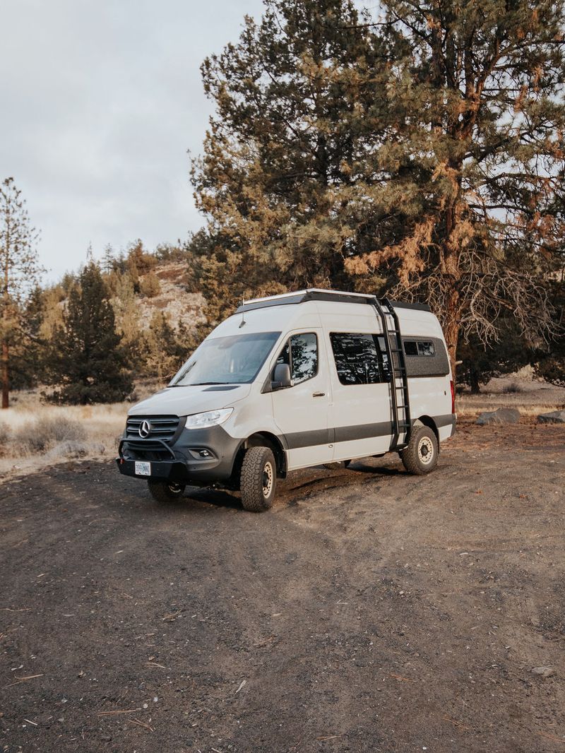 Picture 1/17 of a Luxury 4x4 off-grid Sprinter Van for sale in Bend, Oregon