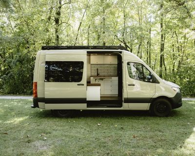 Photo of a Camper Van for sale: Valley Hi Vans Mojave 