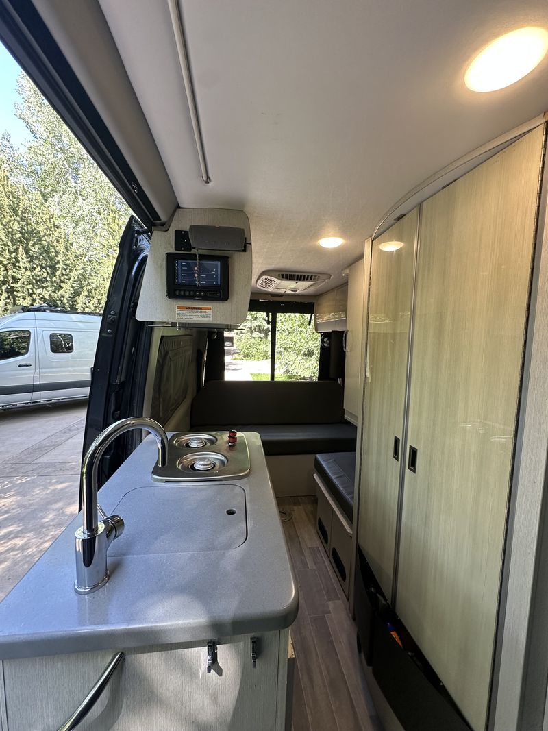 Picture 4/22 of a 2022 Thor Tranquility 4x4 Mercedes Sprinter for sale in Aspen, Colorado