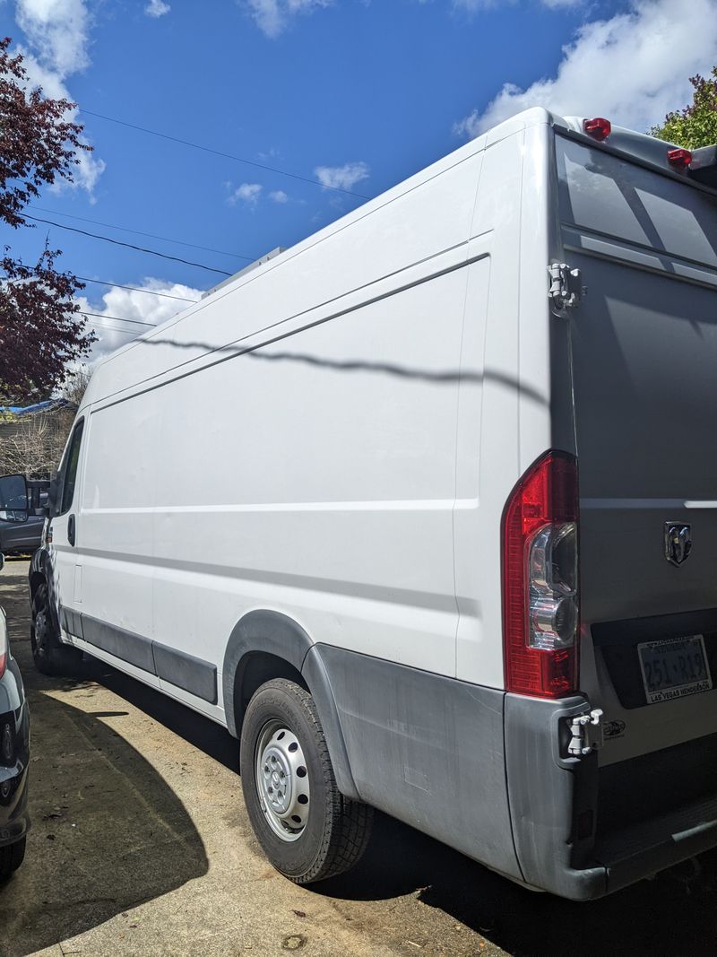 Picture 3/13 of a RAM Promaster 3500 159' EXTENDED  EcoDiesel for sale in Portland, Oregon