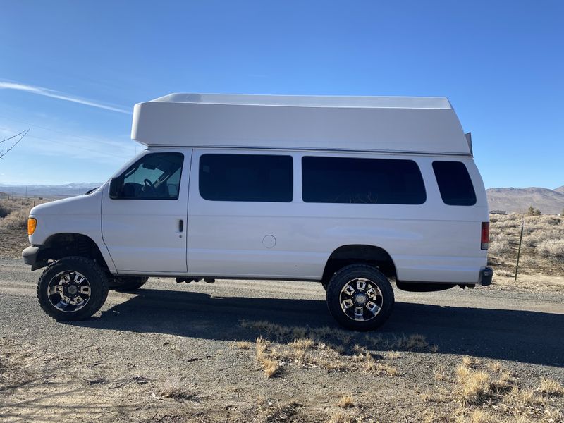 Picture 4/14 of a 2005 4x4 Ford Econoline E350 for sale in Reno, Nevada