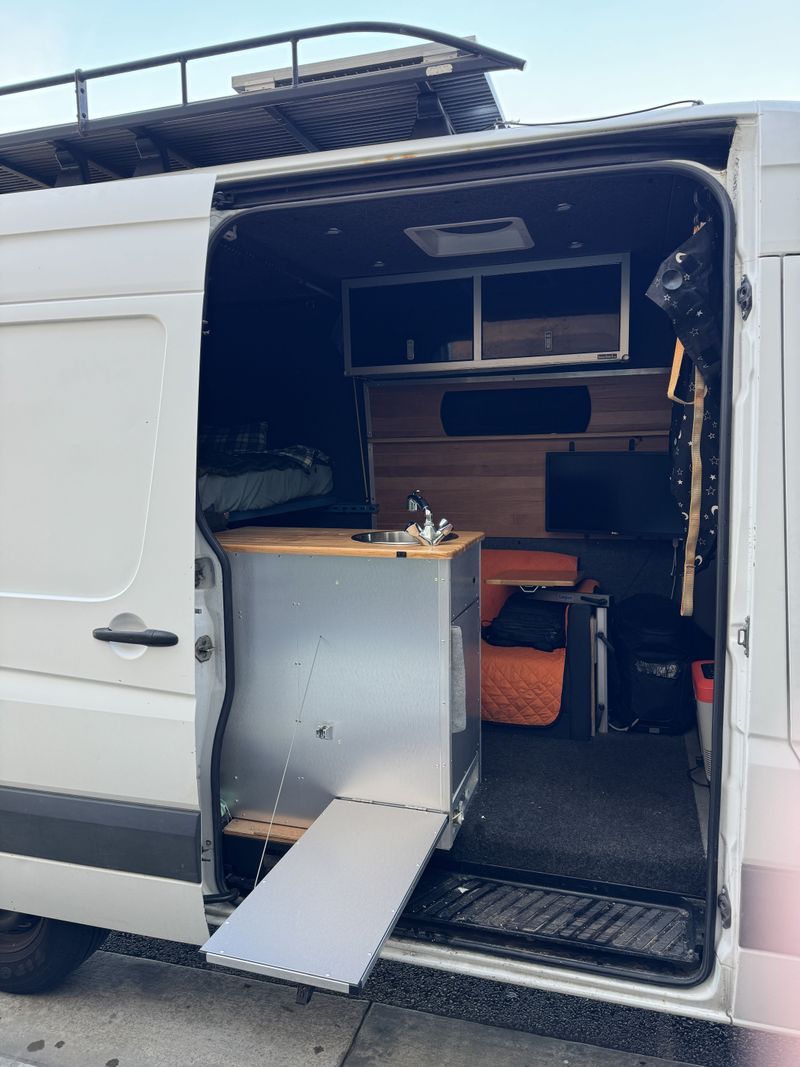 Picture 3/15 of a 2011 High Roof Sprinter - Lightweight Modular Build for sale in Los Angeles, California