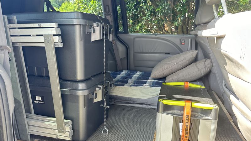 Picture 3/45 of a Honda Odyssey EX-L Minivan Camper 2010 for sale in Alexandria, Virginia