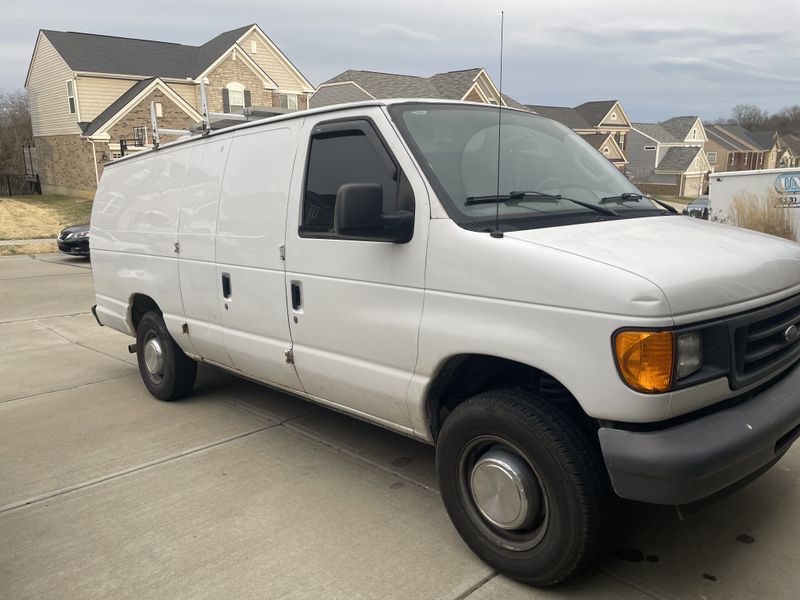 Picture 3/41 of a 2006 Ford  E250 Extended  only 74,000 miles  for sale in Alexandria, Kentucky