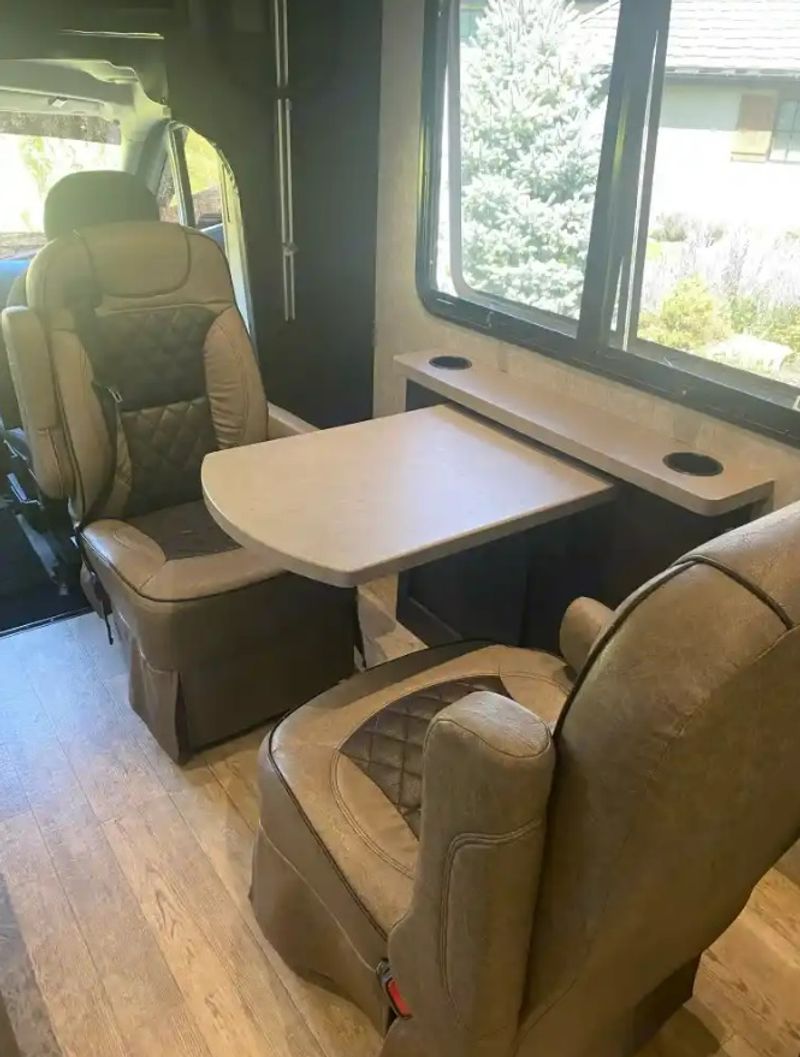 Picture 4/24 of a 2016 Dynamax REV 24 RB by Forest River for sale in Tampa, Florida