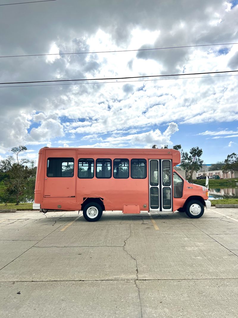 Picture 1/13 of a LOW MILES - Perfect Project Shuttle Bus for sale in Saint Petersburg, Florida