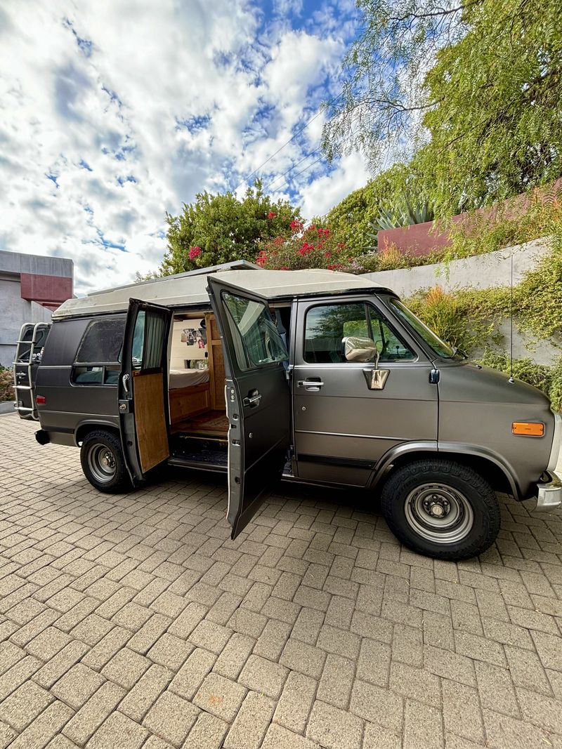Picture 4/12 of a 1994 Chevrolet G20 Van for sale in Santa Ana, California