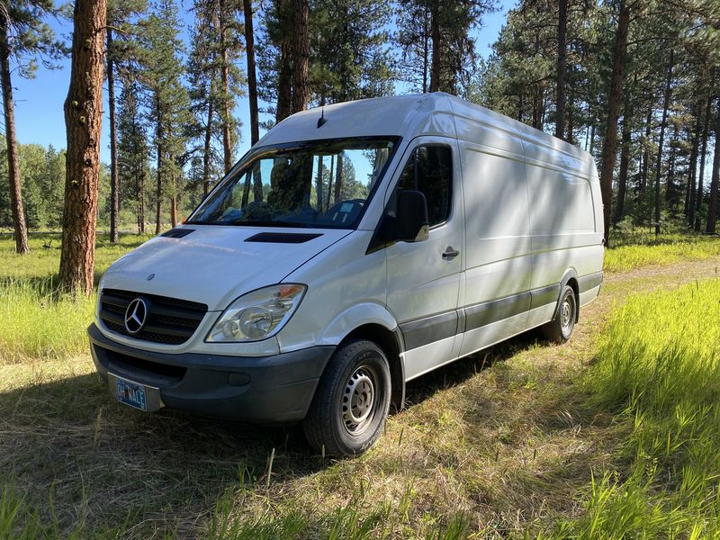 Picture 2/9 of a 2011 Mercedes Sprinter 170 Extended Diesel for sale in Portland, Oregon