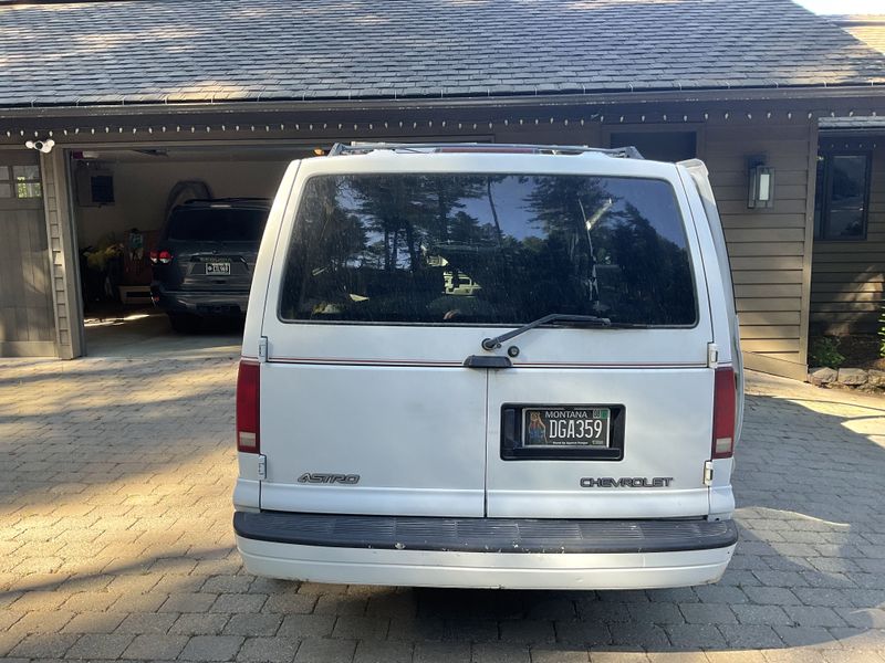 Picture 4/14 of a 2000 Chevy Astrovan AWD for sale in Whitefish, Montana