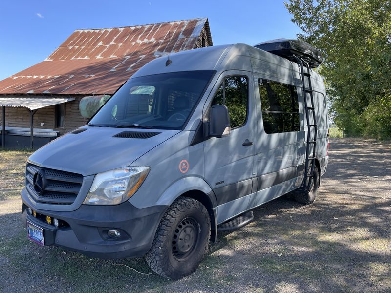 Picture 3/29 of a 2016 Sprinter 2.1L 4 Cyl. High Roof Grey for sale in Hood River, Oregon