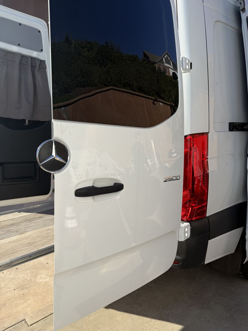 Picture 4/20 of a 2021 Mercedes Sprinter Van for sale in Yorba Linda, California