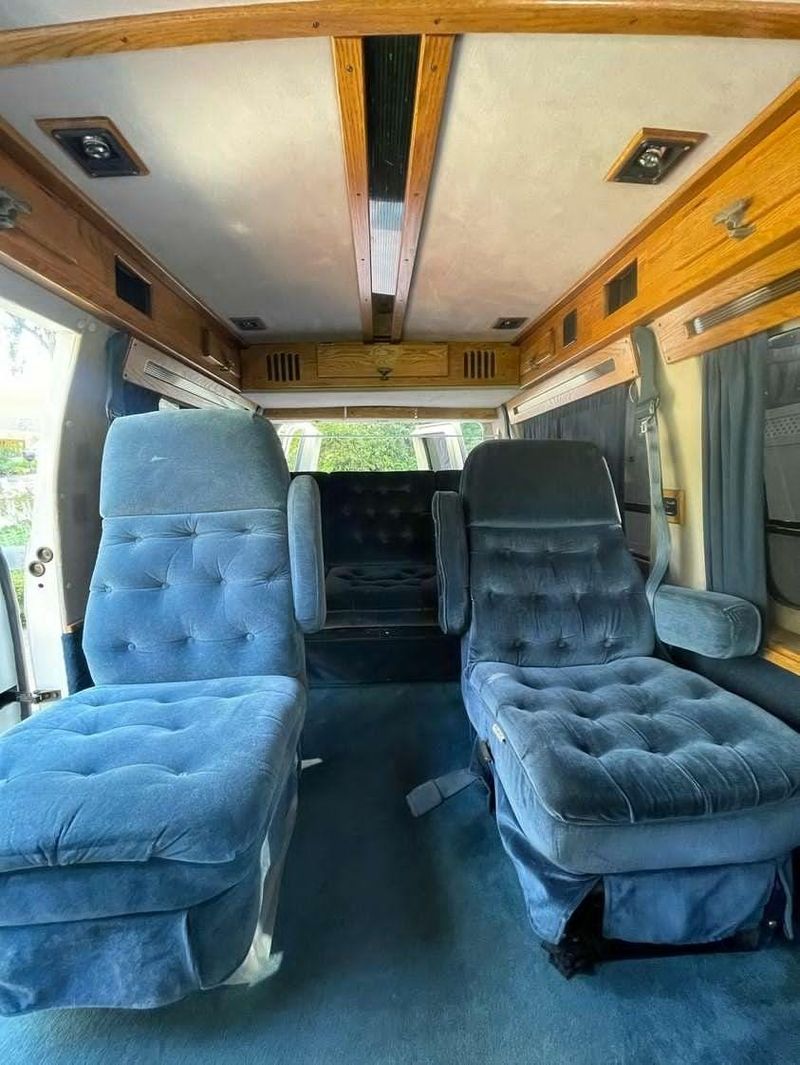 Picture 5/10 of a 1993 Chevrolet G20 (automatic)  for sale in Los Angeles, California
