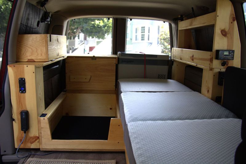 Picture 3/15 of a 1999 Chevy Astro AWD fully converted camper for sale in Seal Beach, California