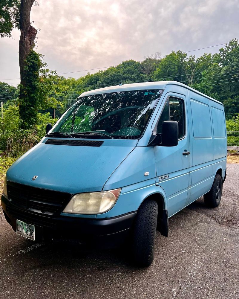 Picture 1/10 of a 2005 Dodge Sprinter DIY Conversion Van for sale in Elizabeth, New Jersey