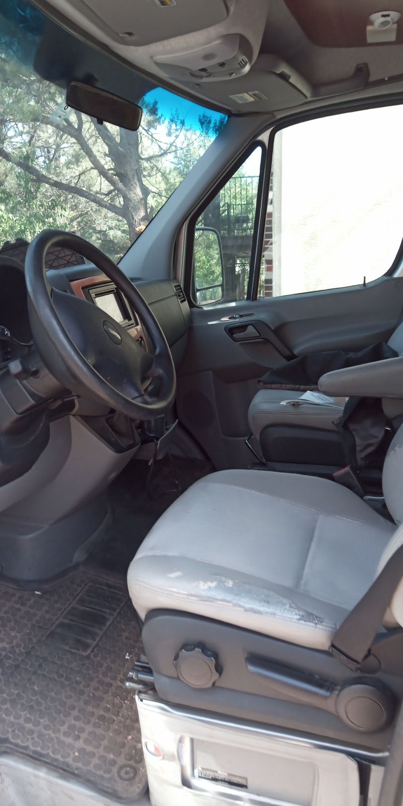 Picture 3/8 of a 2008 Roadtrek SS Agile for sale in Colorado Springs, Colorado