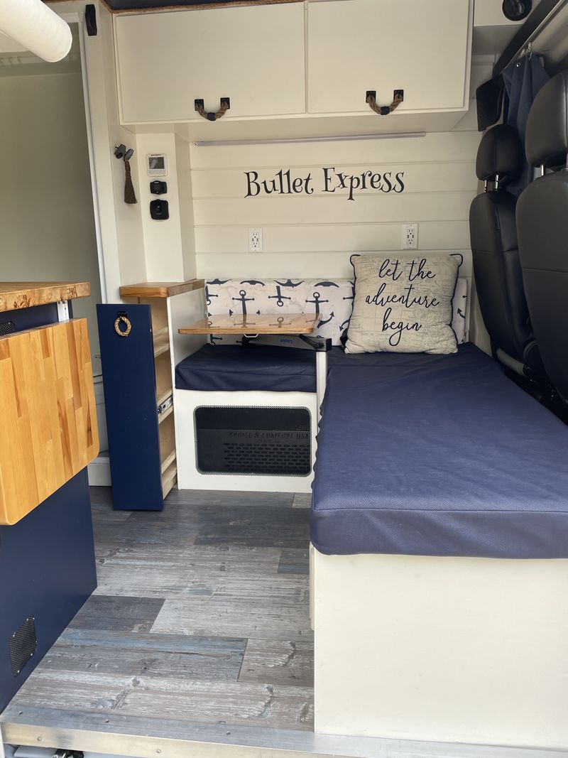 Picture 2/16 of a Off Grid Four Seasons ProMaster 3500 Vanlife Dream for sale in Humble, Texas
