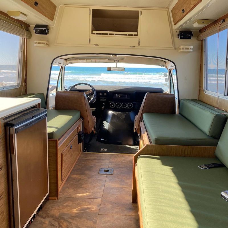 Picture 4/8 of a 1972 Dodge Balboa Motorhome for sale in Cardiff By The Sea, California